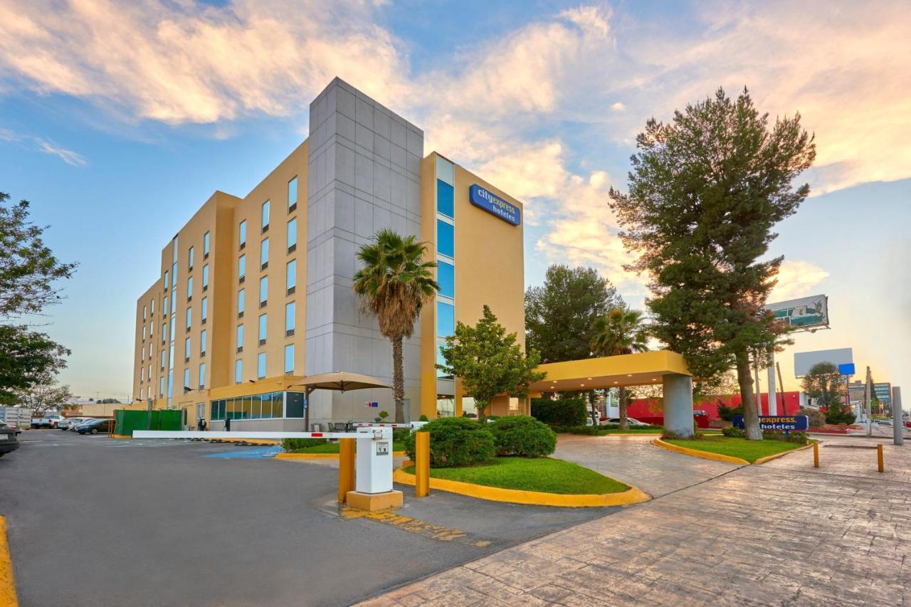 City Express By Marriott Saltillo Norte Exterior photo